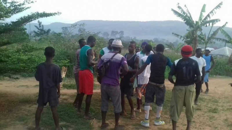 Communal labour by ODA members1.jpg